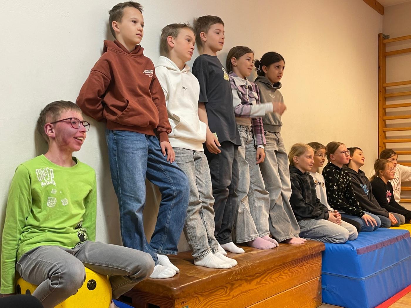 „Drei Darsteller, sieben Zwerge und jede Menge Lacher“