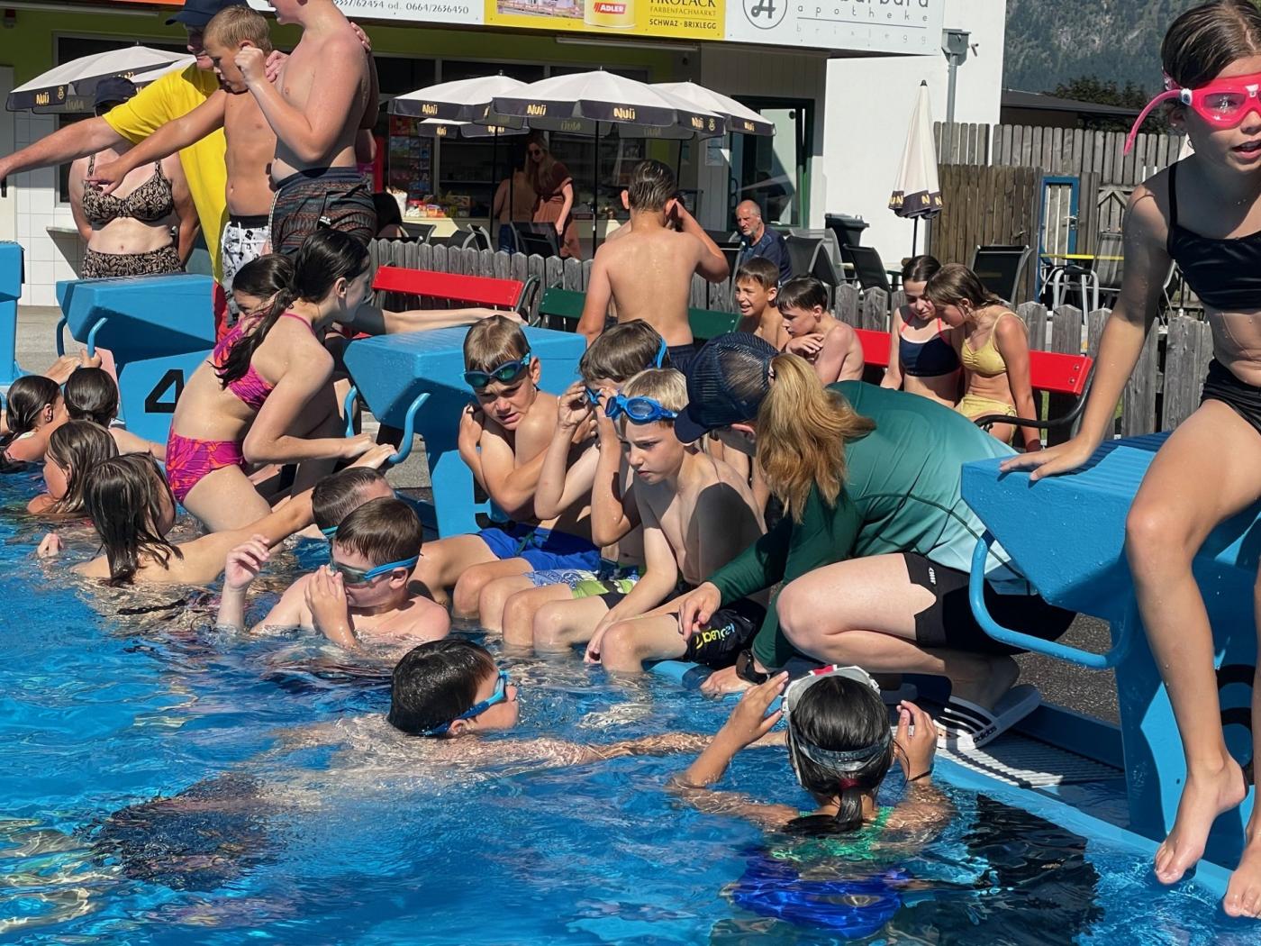 Ab ins kühle Nass – Schwimmspaß in Brixlegg!