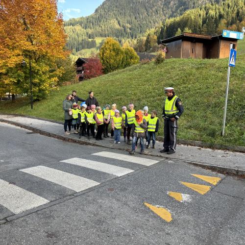 Polizei Zebrastreifen