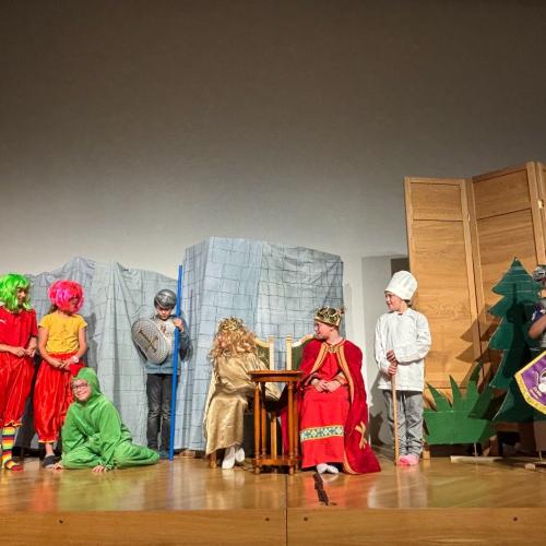 Theaterstück Drachen 4