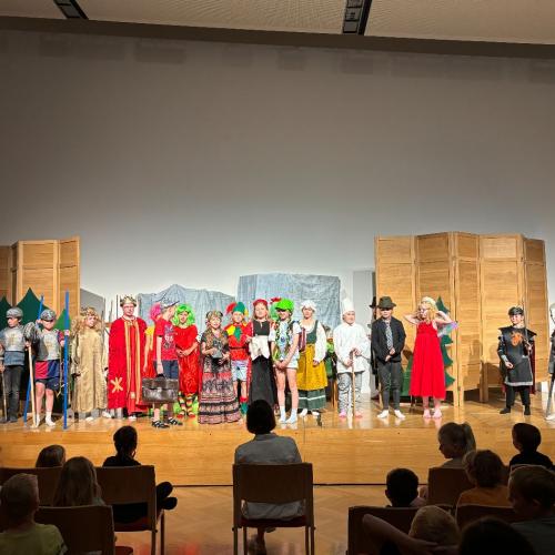 Theaterstück Drachen 10