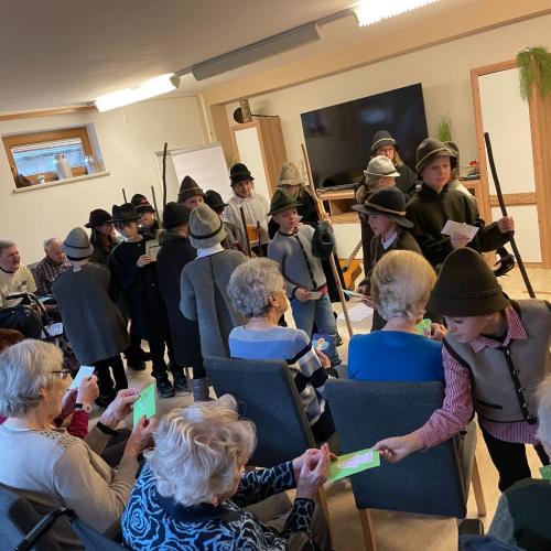 Anklöpfeln im Altersheim