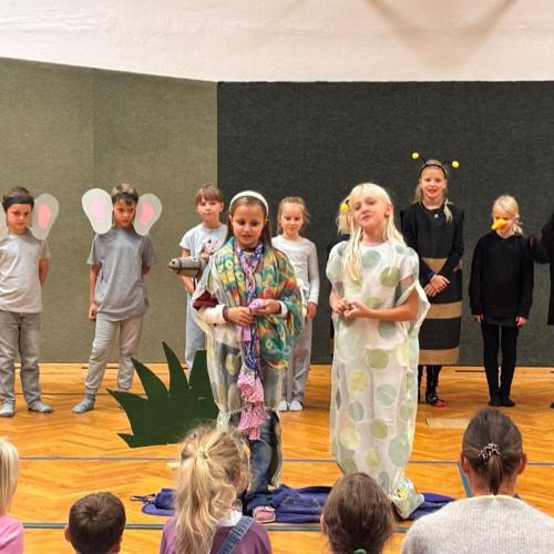 Tierische Schule