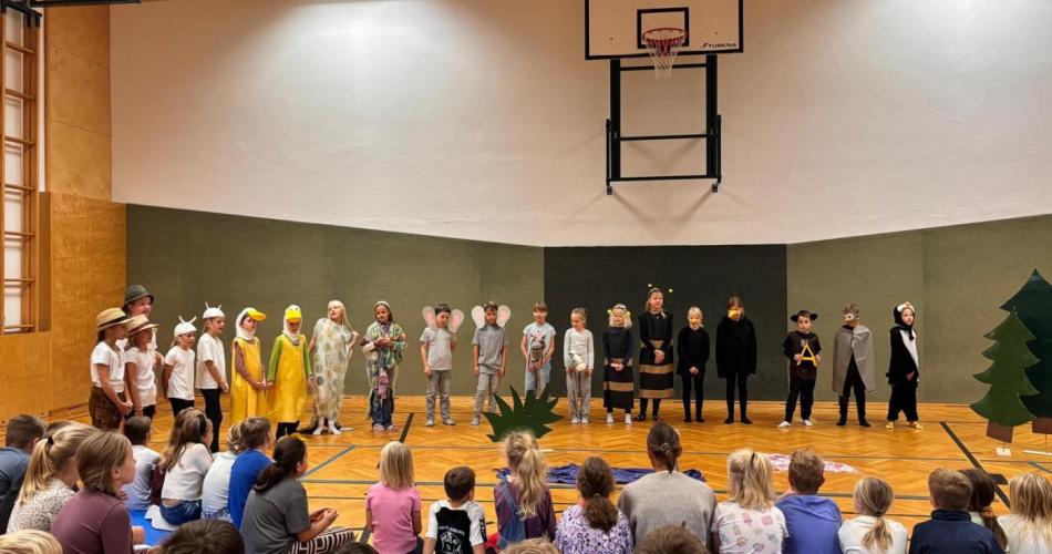 Tierische Schule